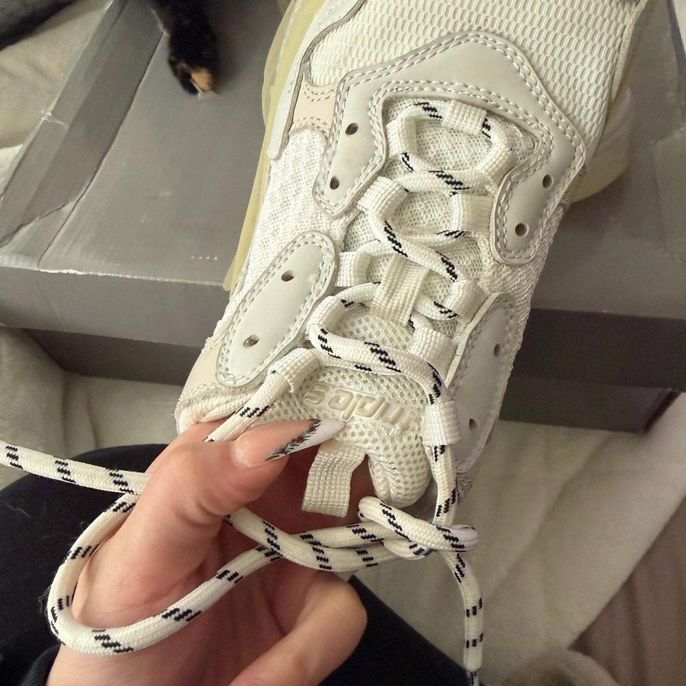 Balenciaga White Triple S Sneakers - Picture 8 of 10